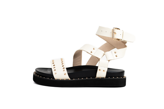 Anne Sandal White