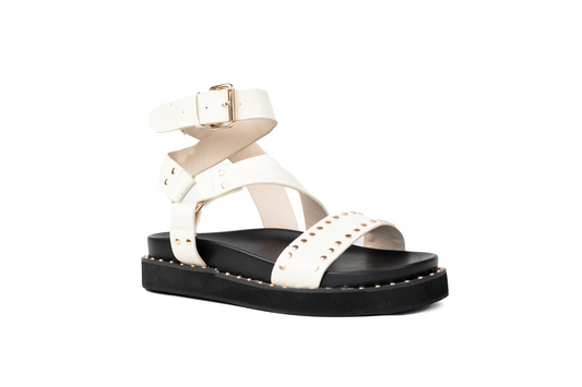 Anne Sandal White